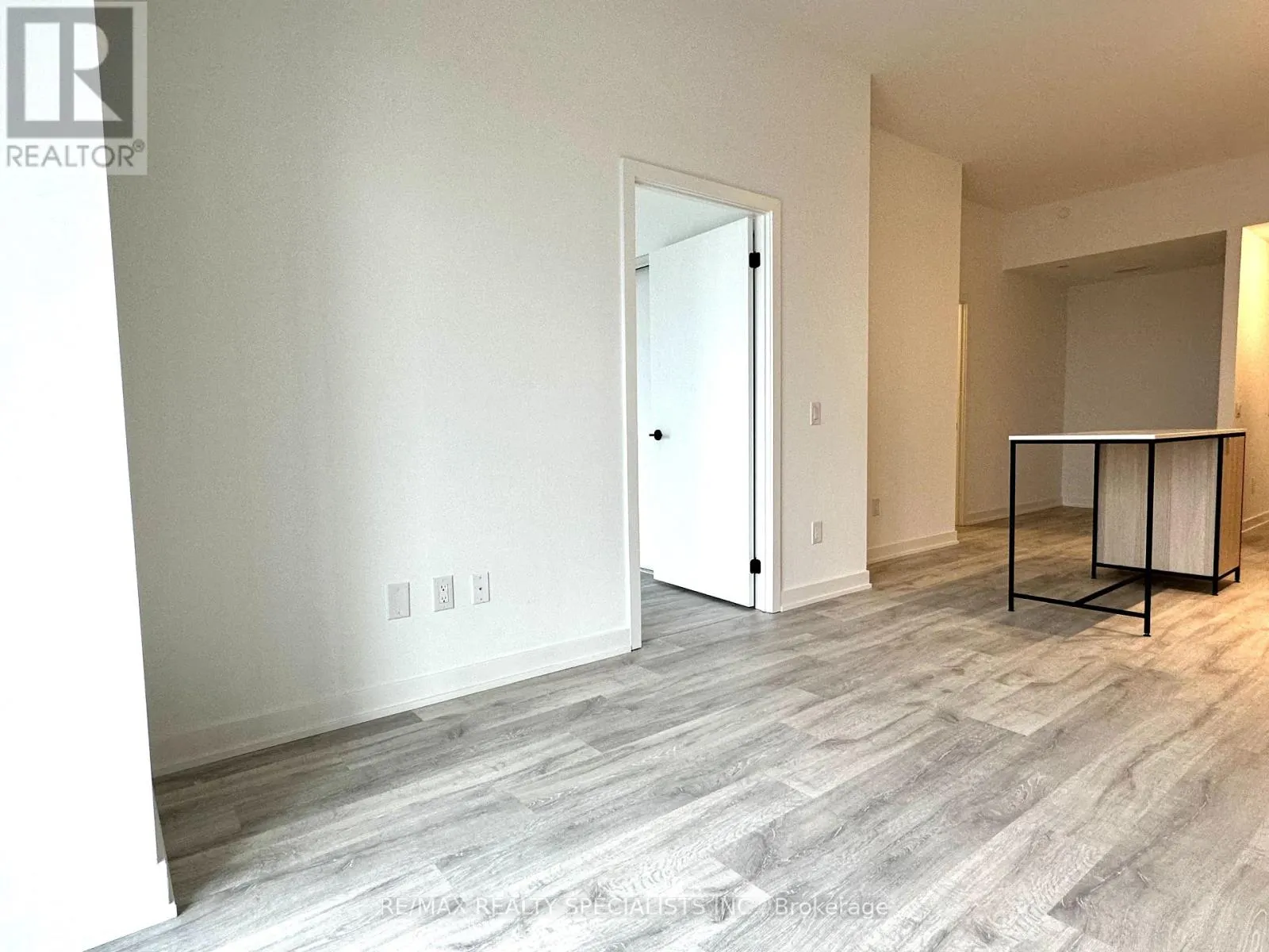312 - 220 MISSINNIHE WAY