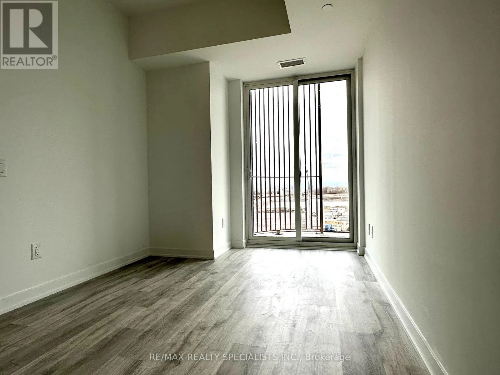 312 - 220 MISSINNIHE WAY