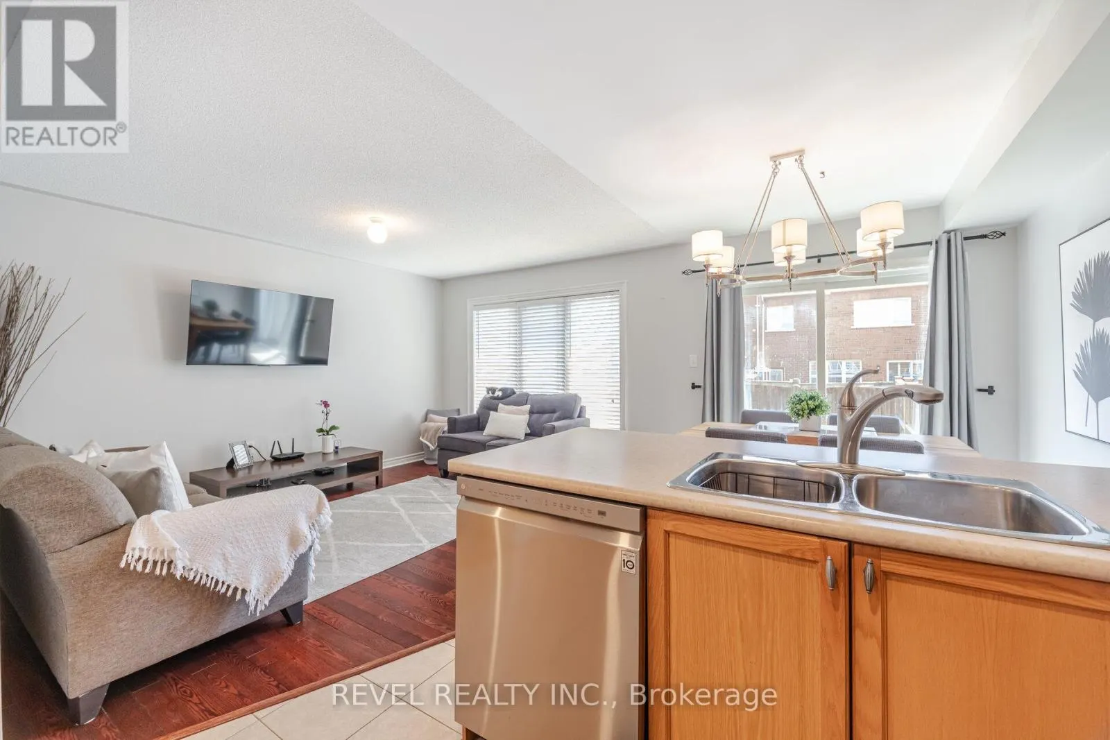 132 SWINDALE DRIVE