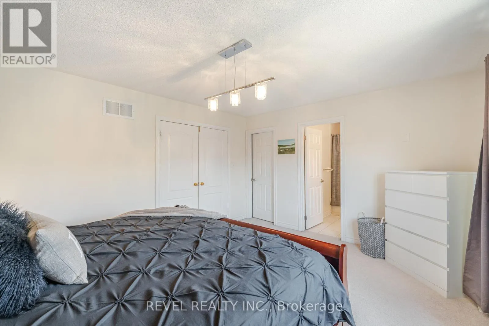 132 SWINDALE DRIVE