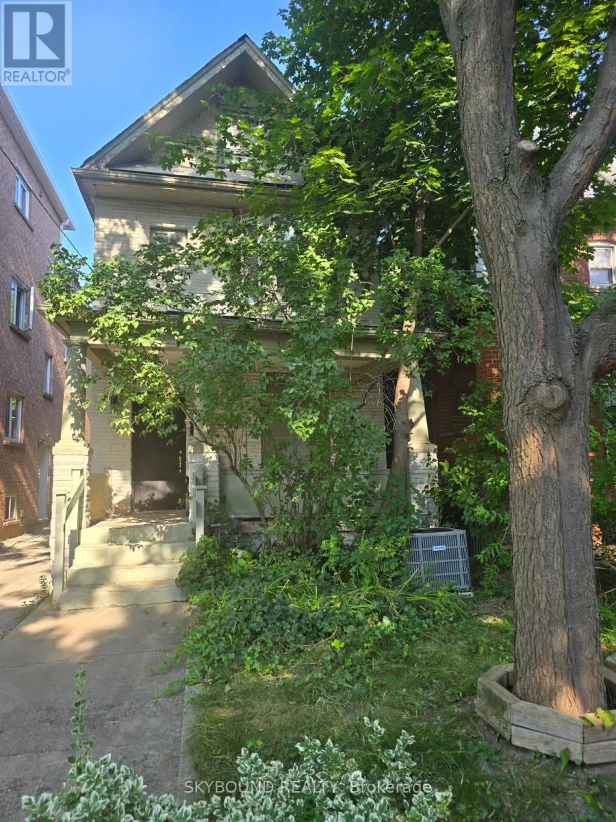 837 GLADSTONE AVENUE