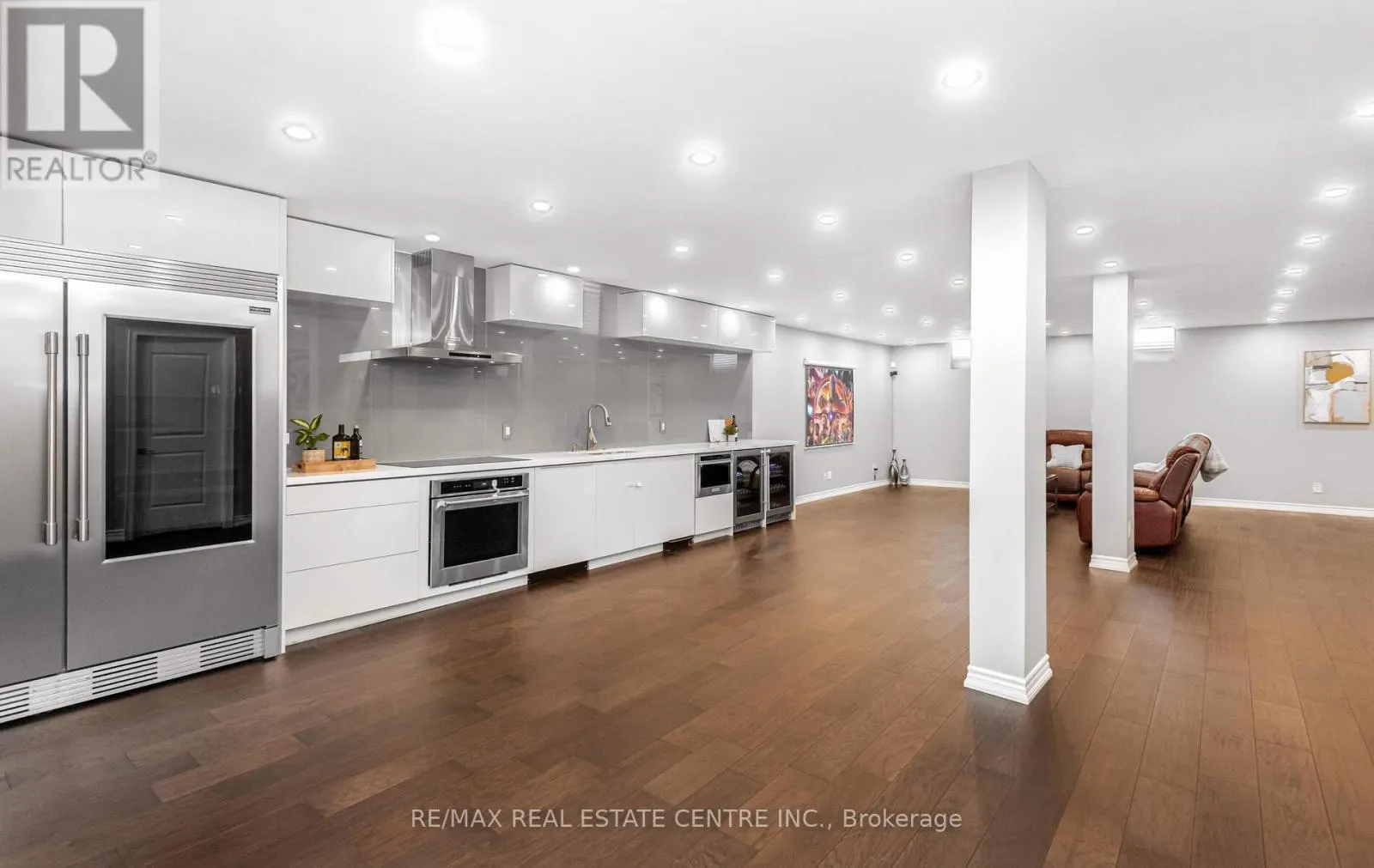 9 ROLLING ACRES ROAD