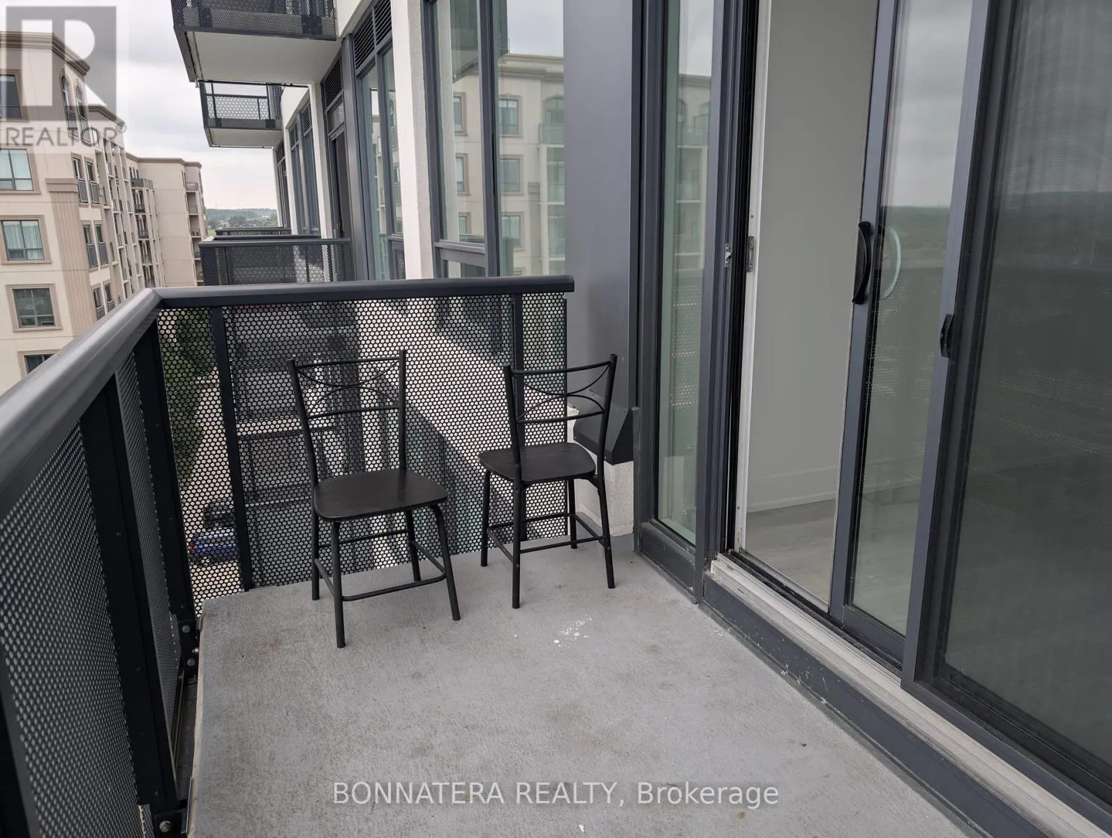 640 - 2450 OLD BRONTE ROAD