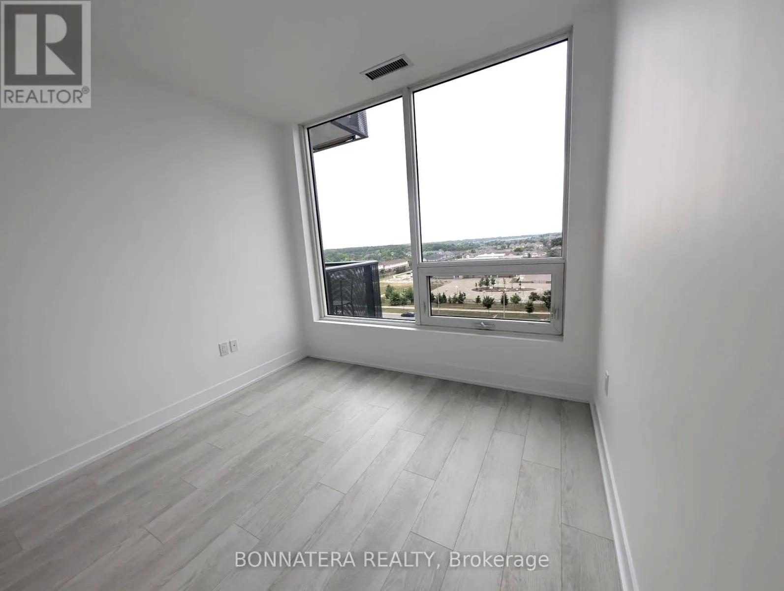 640 - 2450 OLD BRONTE ROAD