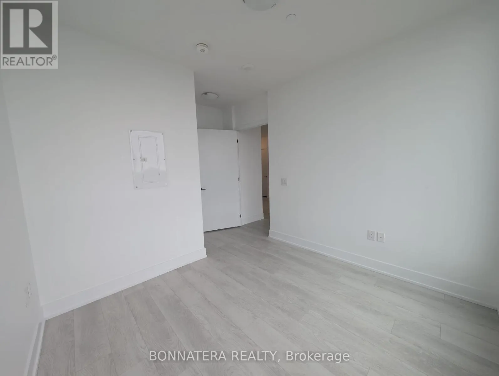 640 - 2450 OLD BRONTE ROAD