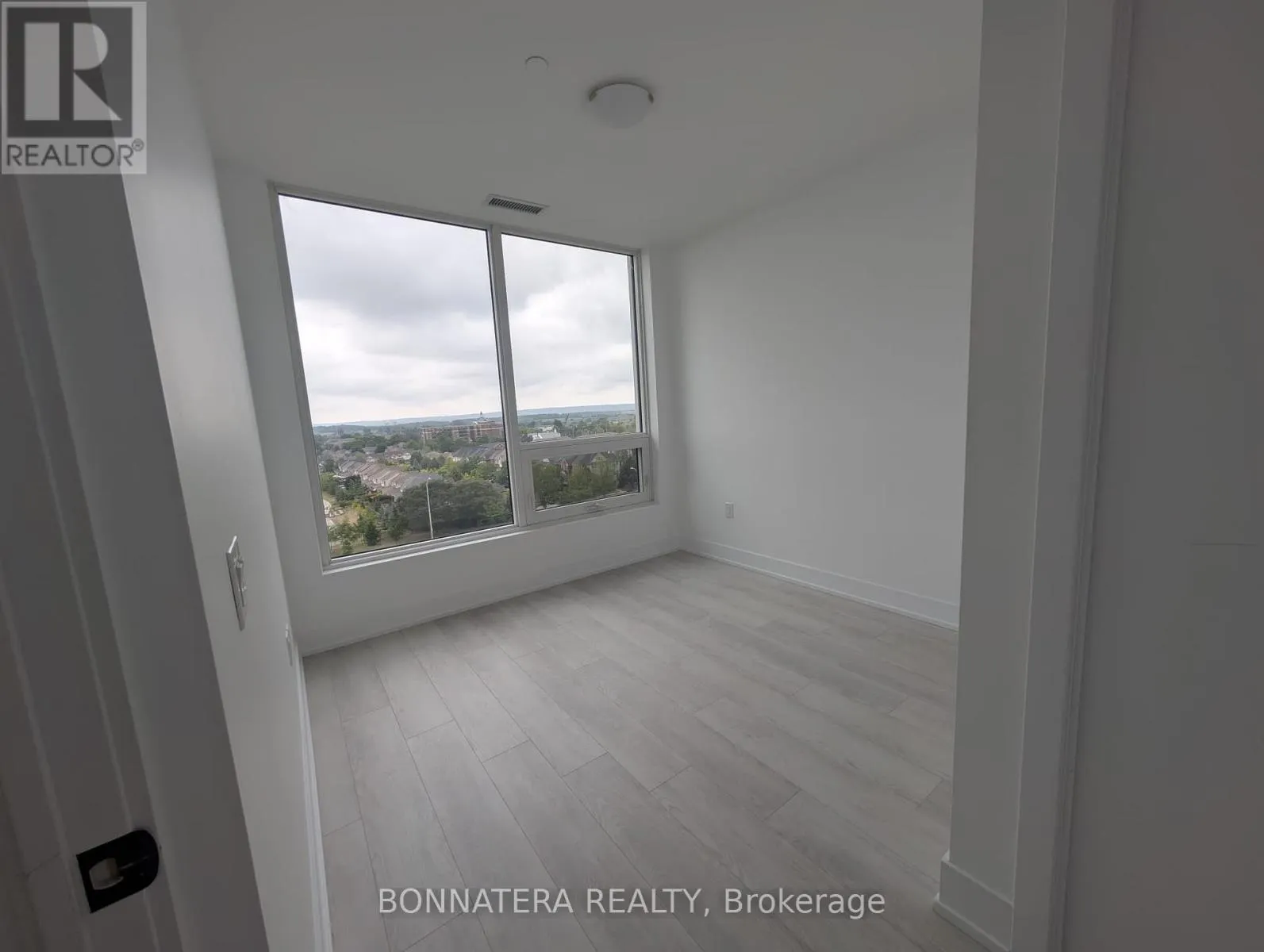 640 - 2450 OLD BRONTE ROAD