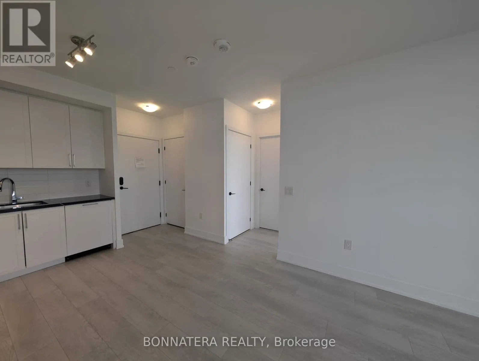 640 - 2450 OLD BRONTE ROAD