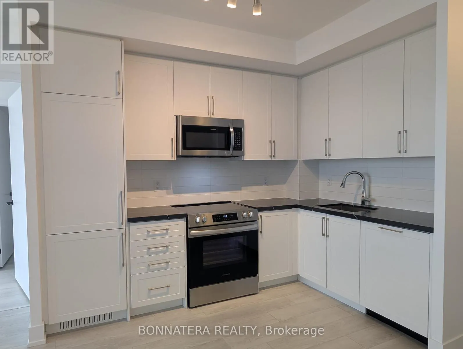 640 - 2450 OLD BRONTE ROAD