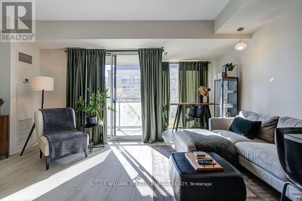 209 - 760 THE QUEENSWAY