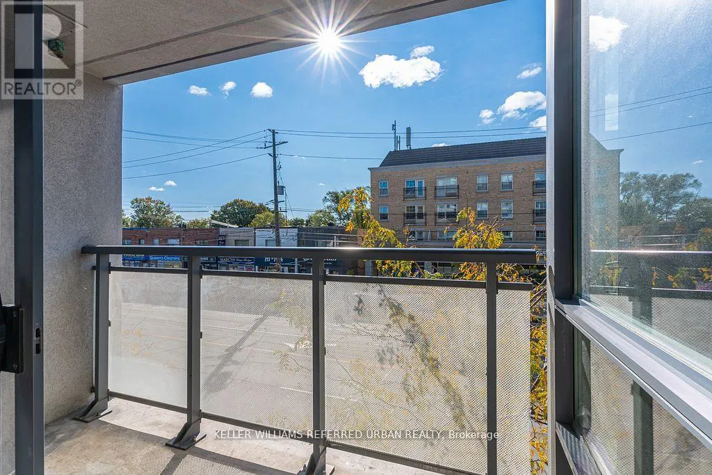 209 - 760 THE QUEENSWAY
