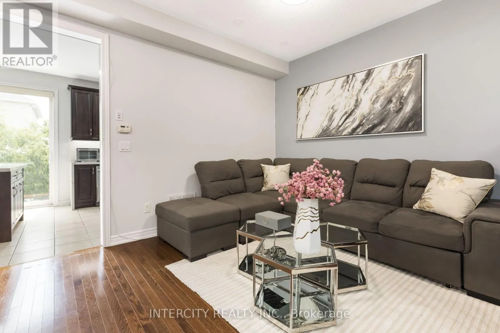 20 VANDERPOOL CRESCENT