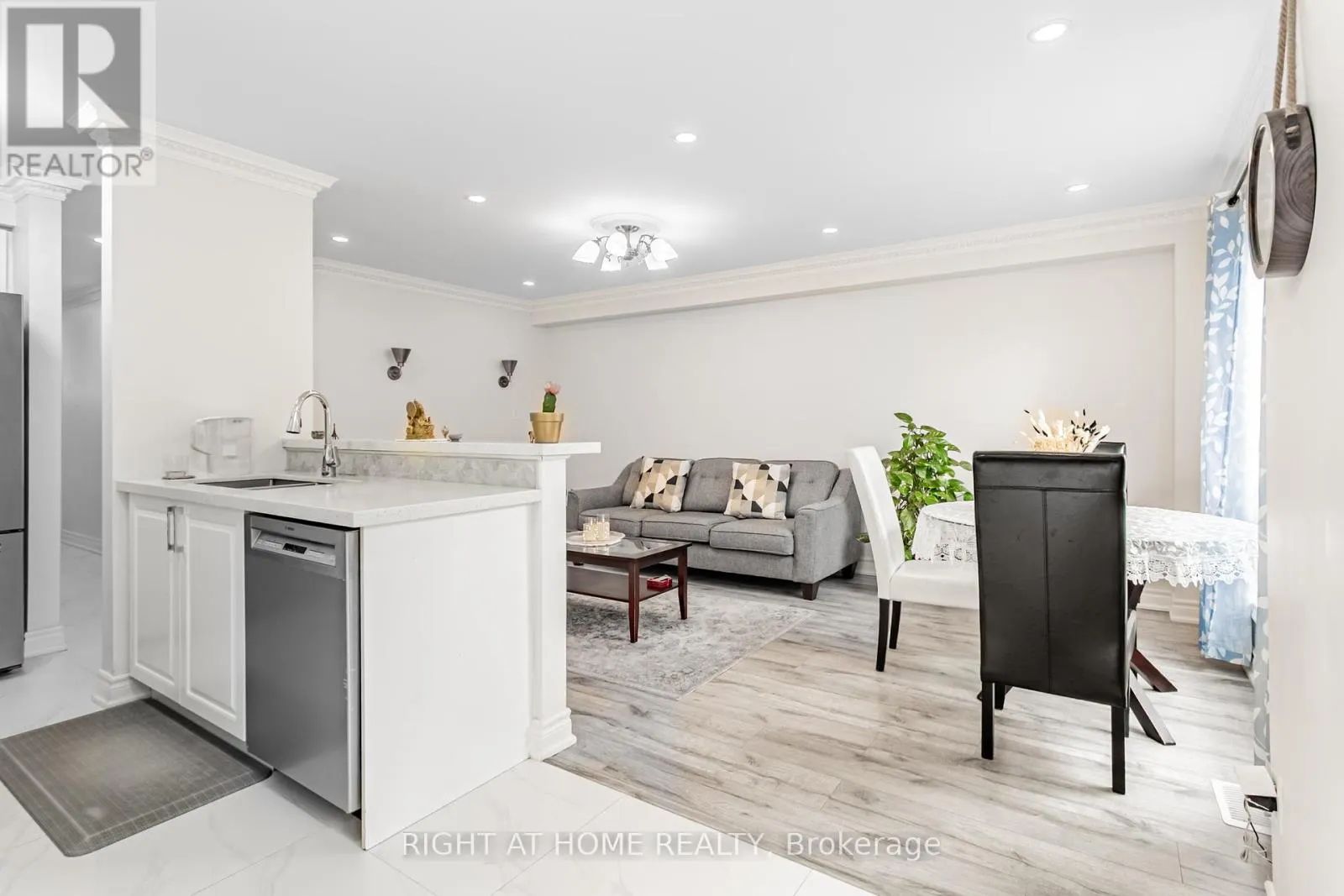67 - 5223 FAIRFORD CRESCENT