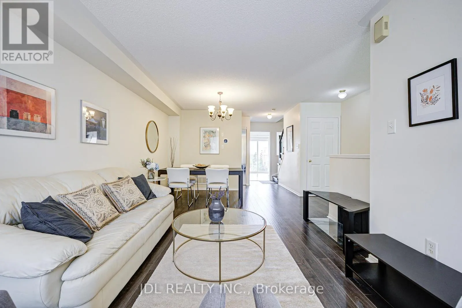 81 - 4950 ALBINA WAY
