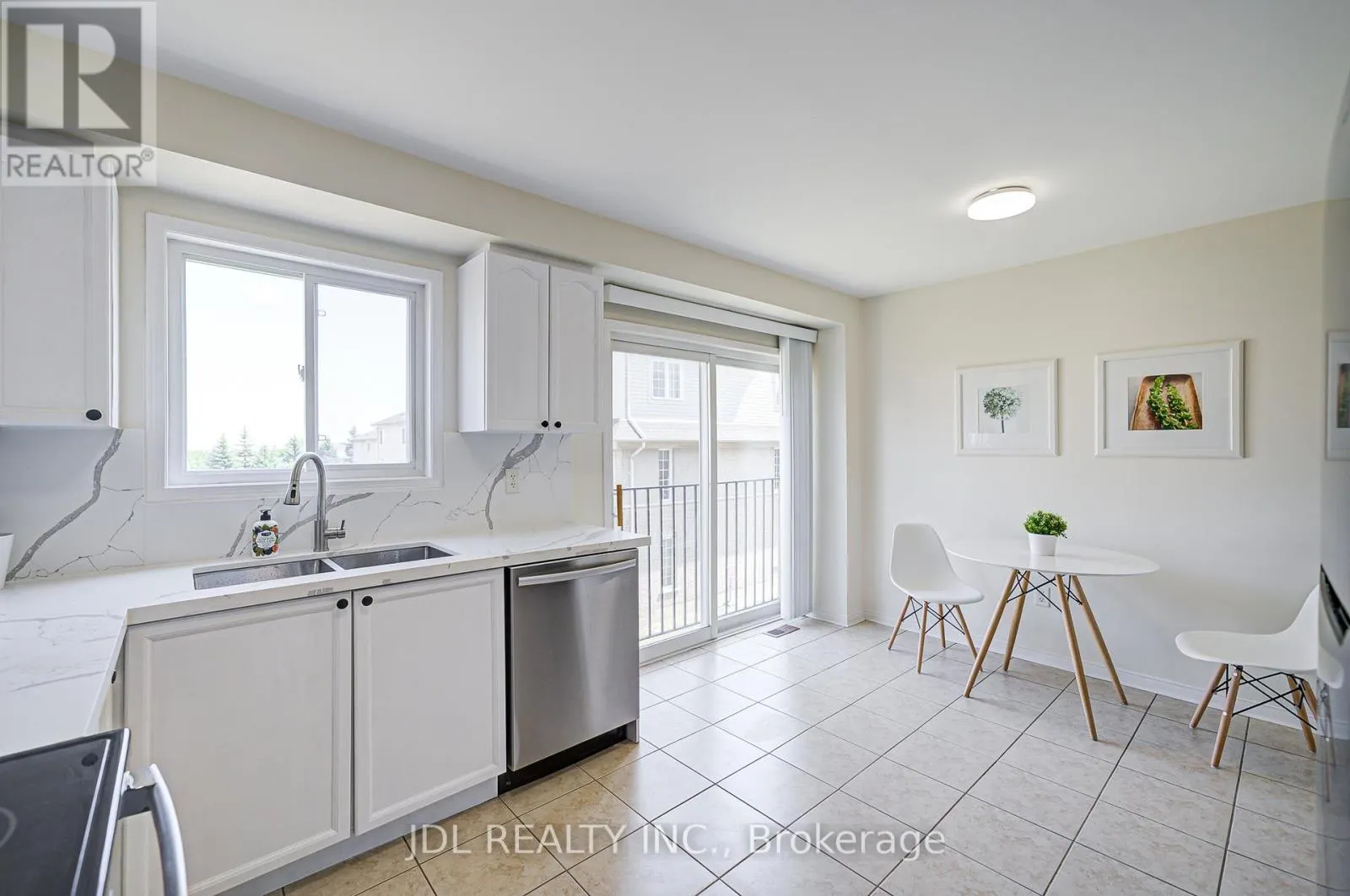 81 - 4950 ALBINA WAY