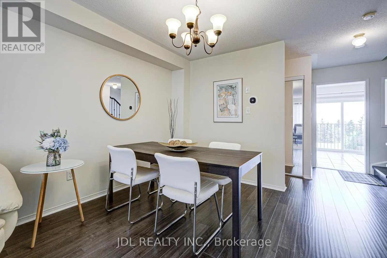 81 - 4950 ALBINA WAY