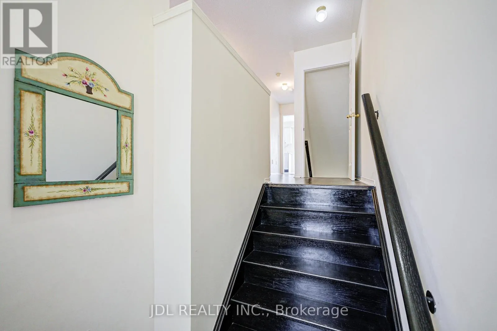 81 - 4950 ALBINA WAY