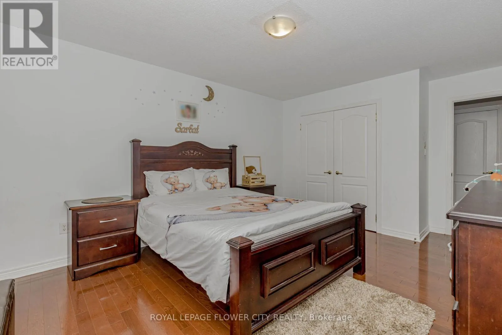 11 VINTONRIDGE DRIVE