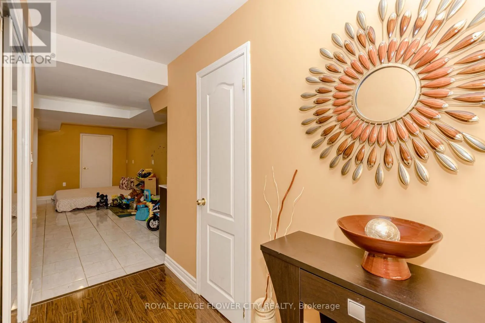 11 VINTONRIDGE DRIVE