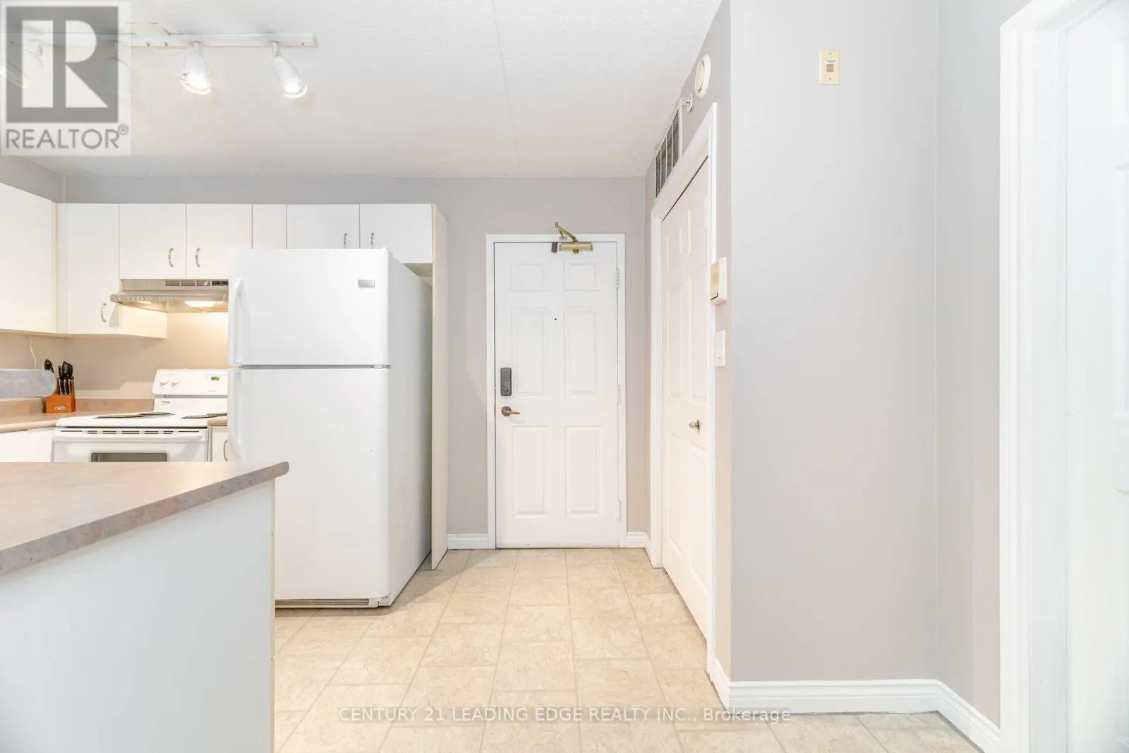 #209 - 4005 KILMER DRIVE