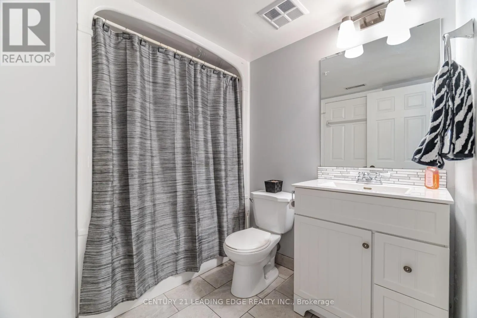 #209 - 4005 KILMER DRIVE
