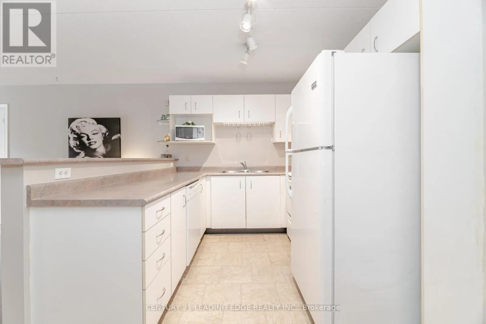 #209 - 4005 KILMER DRIVE
