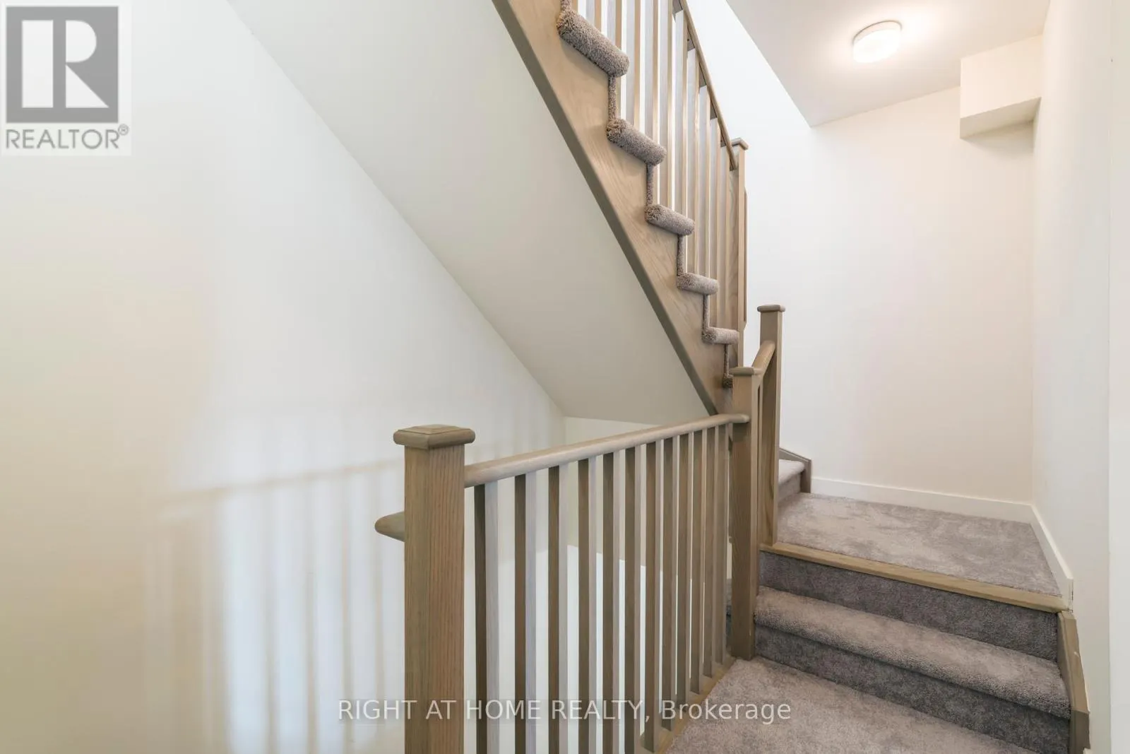 7 - 3540 COLONIAL DRIVE