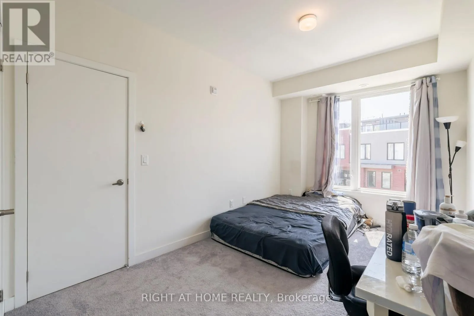 7 - 3540 COLONIAL DRIVE
