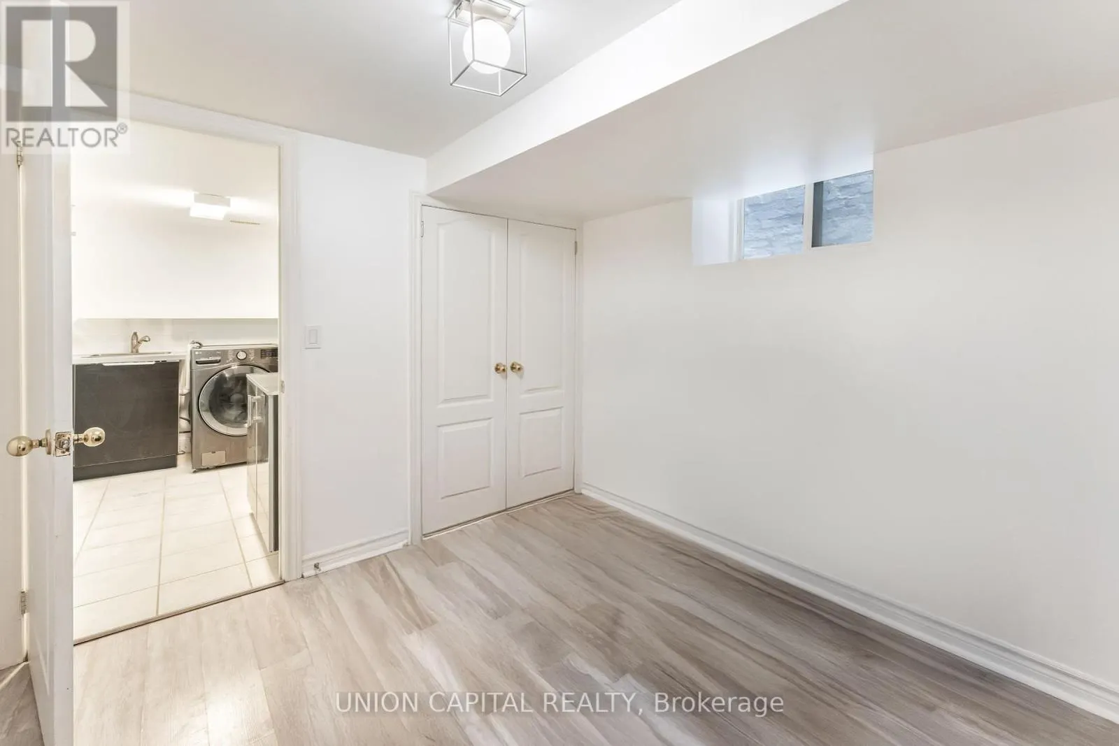 56 CLOVERDALE ROAD