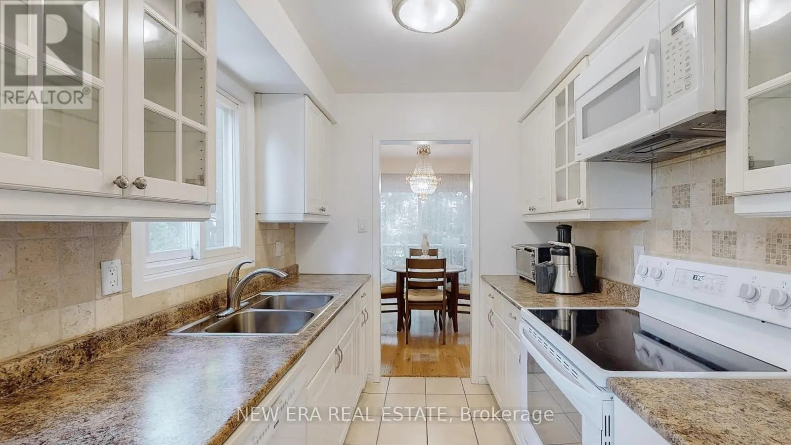 7227 JOLIETTE CRESCENT