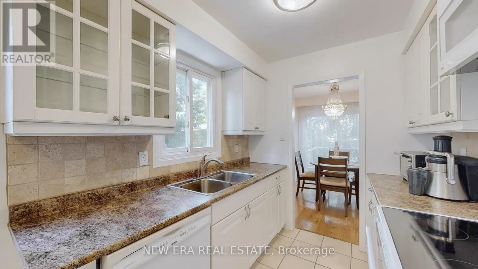 7227 JOLIETTE CRESCENT