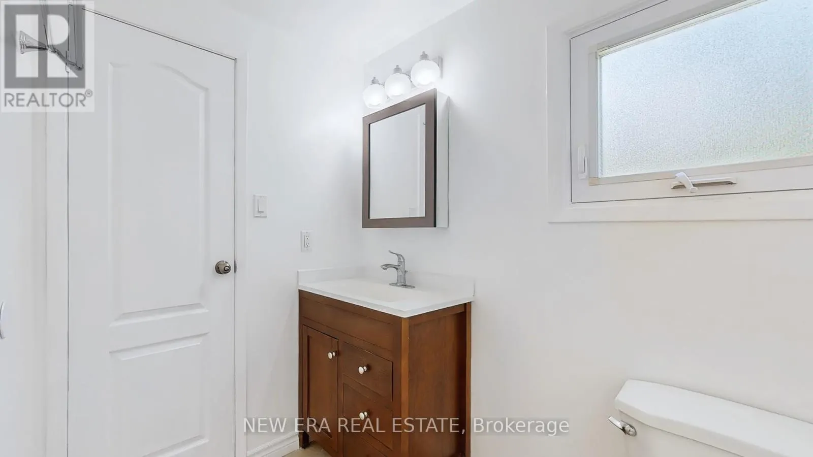 7227 JOLIETTE CRESCENT