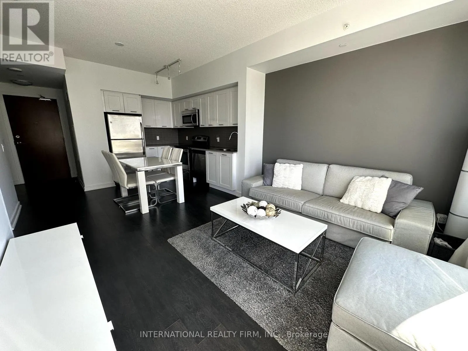 705 - 2212 LAKESHORE BOULEVARD W