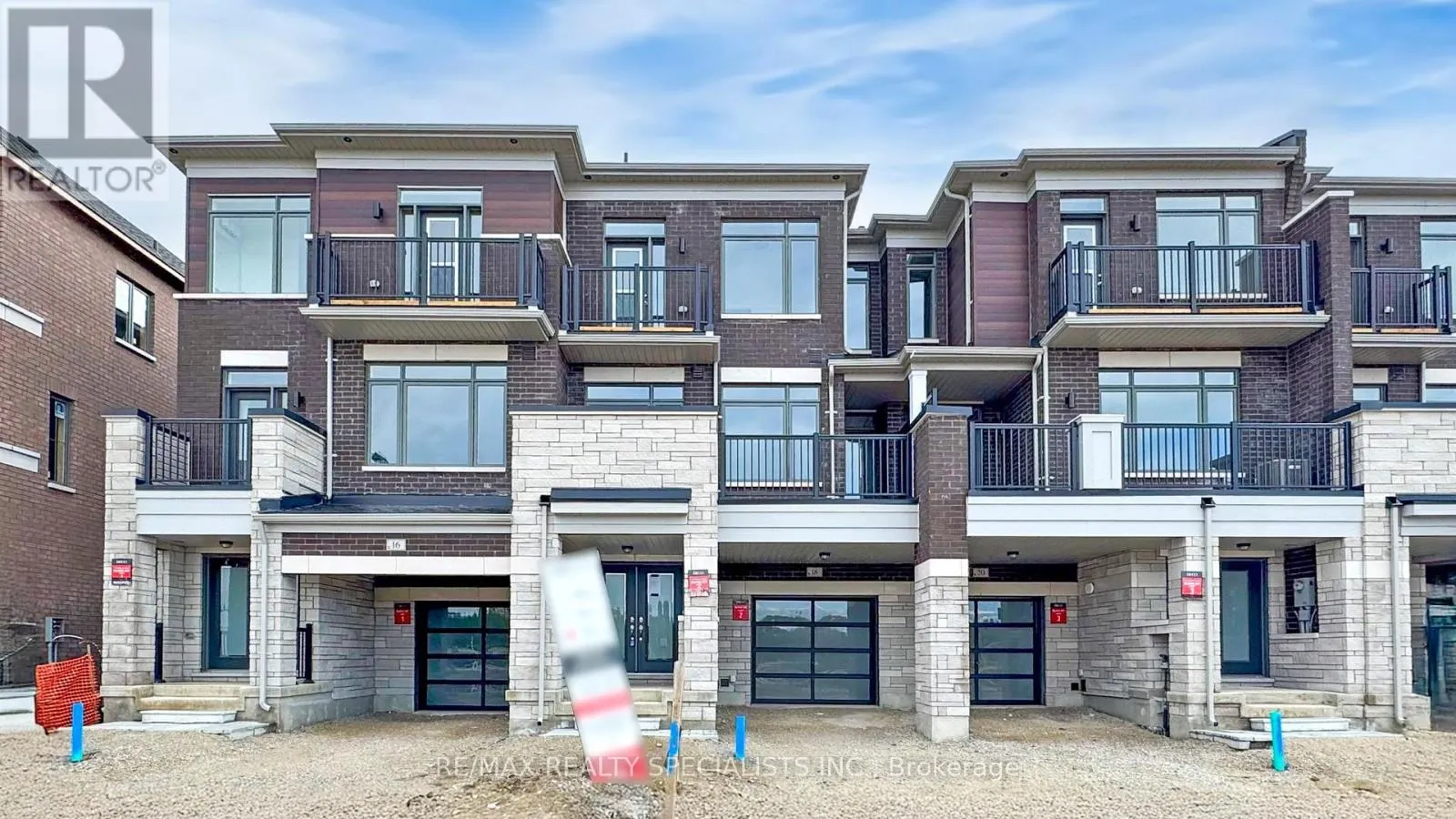 18 MONREAU DRIVE