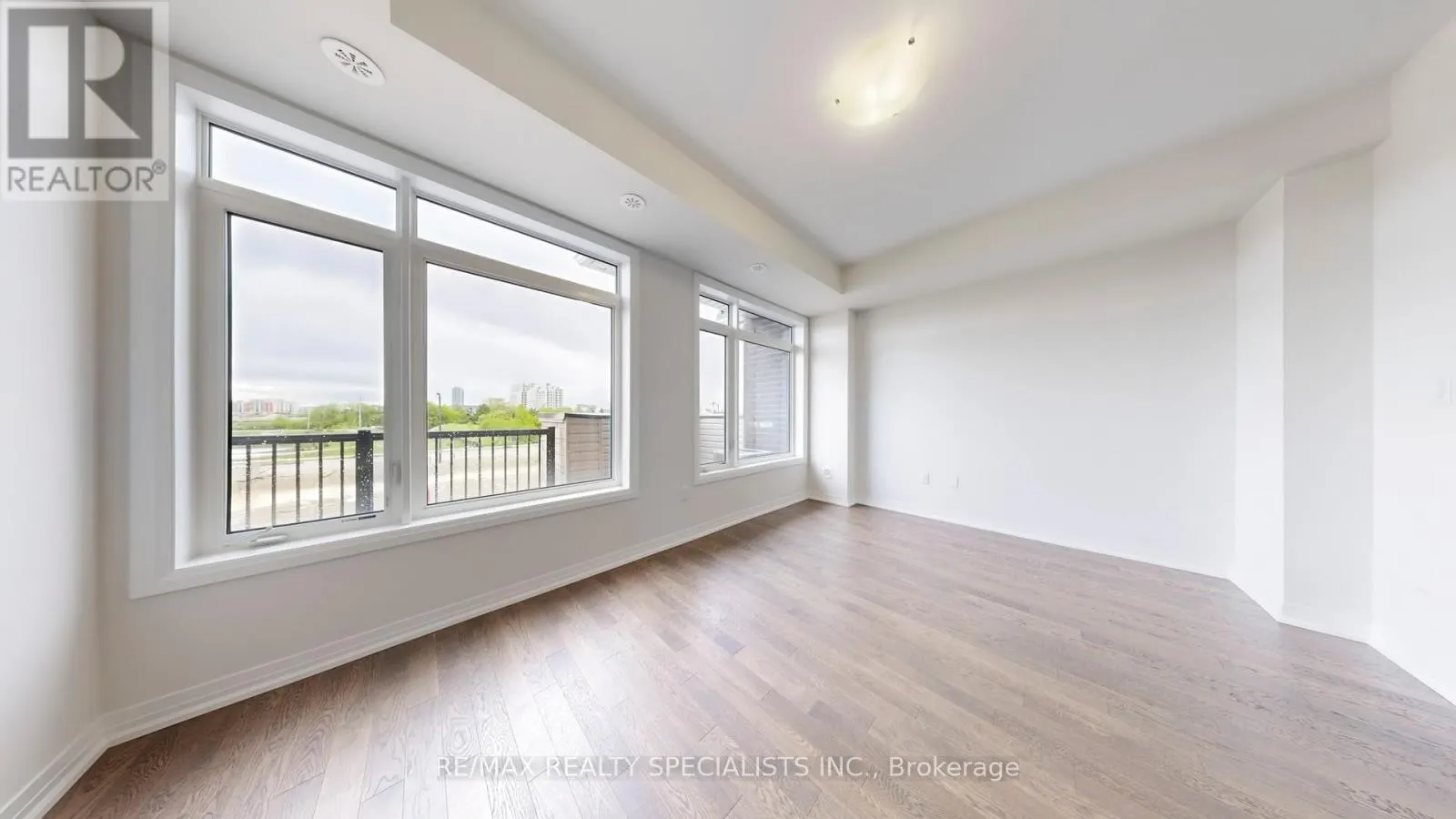 18 MONREAU DRIVE
