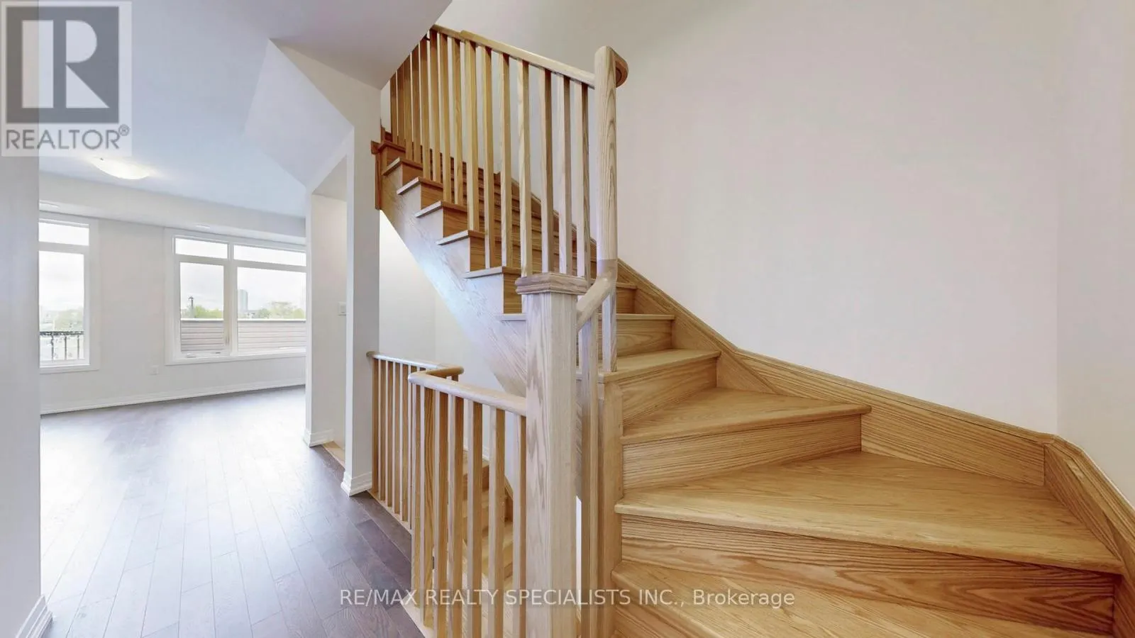 18 MONREAU DRIVE