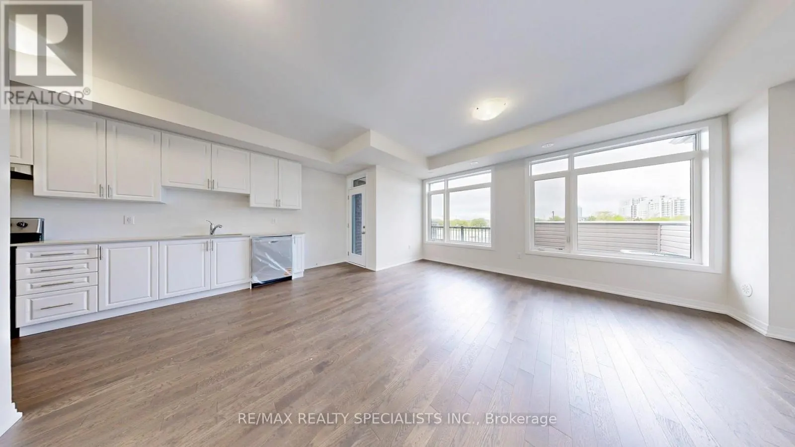 18 MONREAU DRIVE