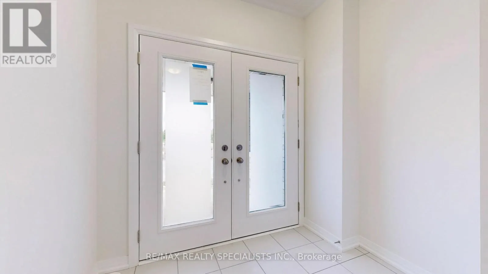 18 MONREAU DRIVE