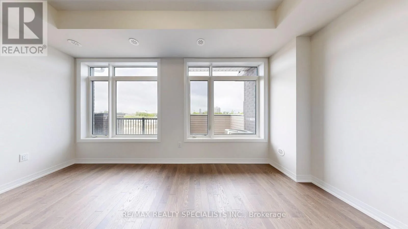 18 MONREAU DRIVE