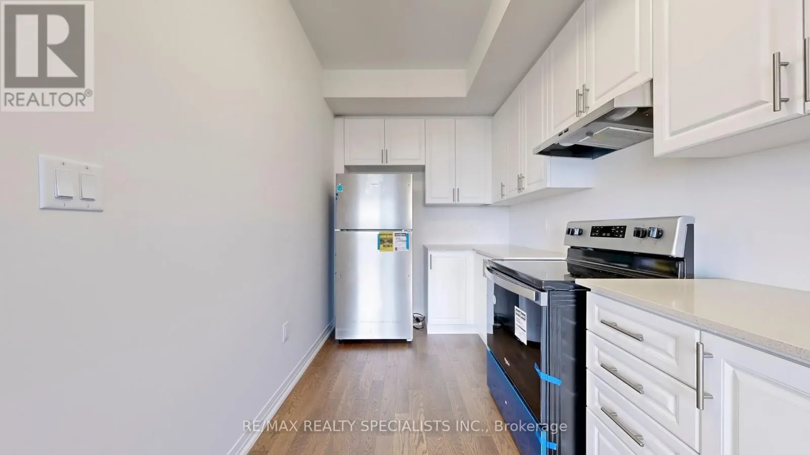 18 MONREAU DRIVE