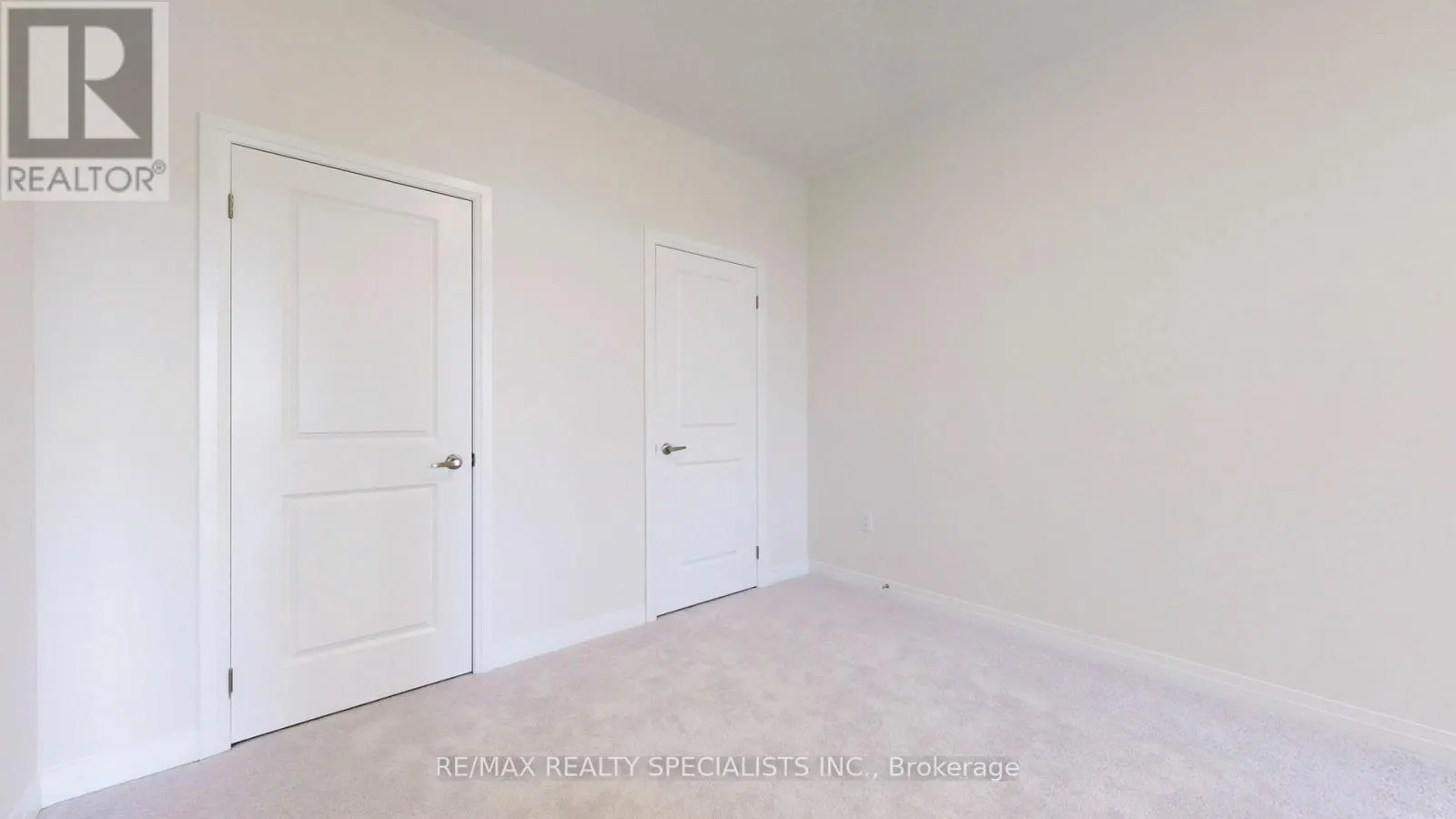 18 MONREAU DRIVE