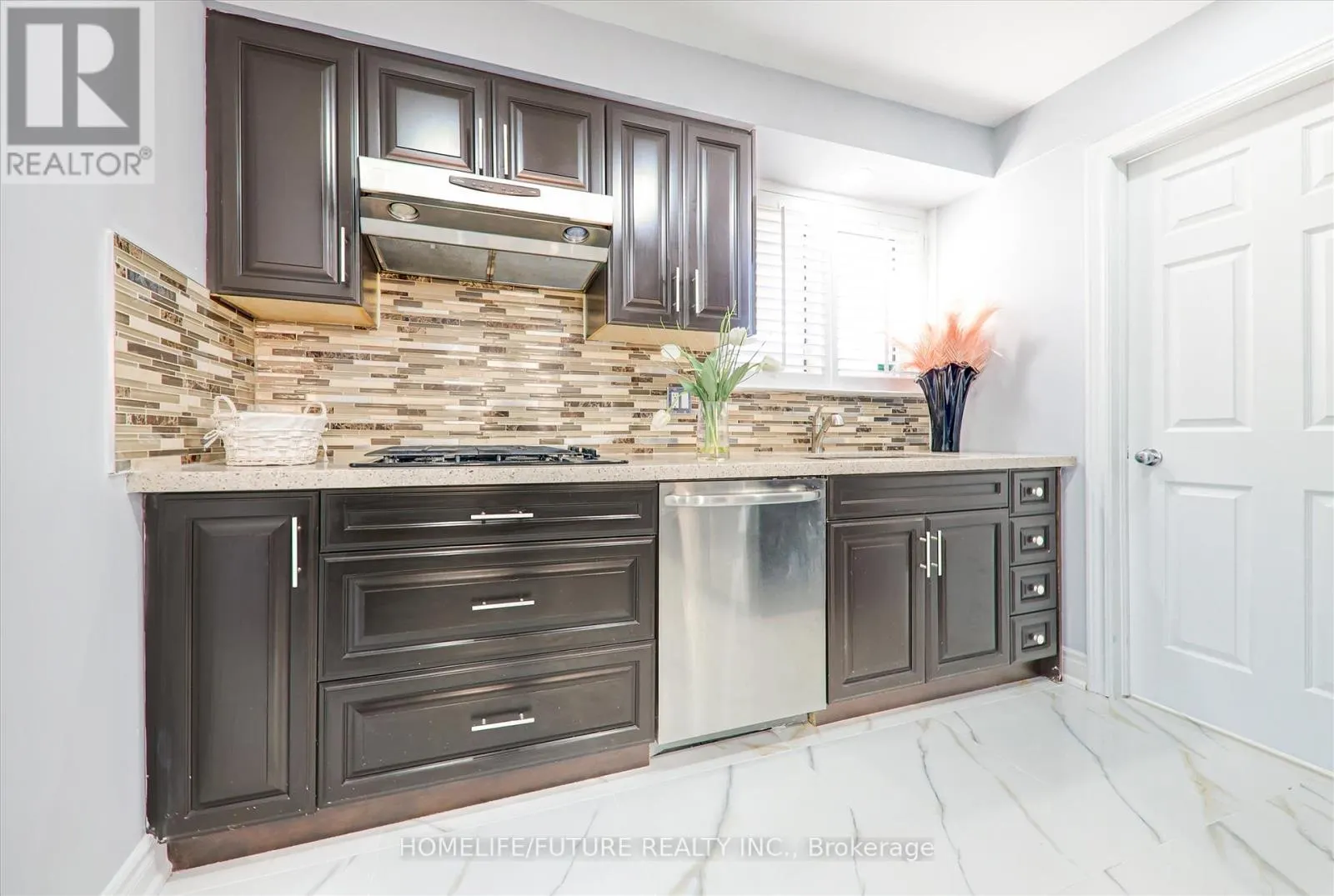 MAIN - 43 TAMARISK DRIVE