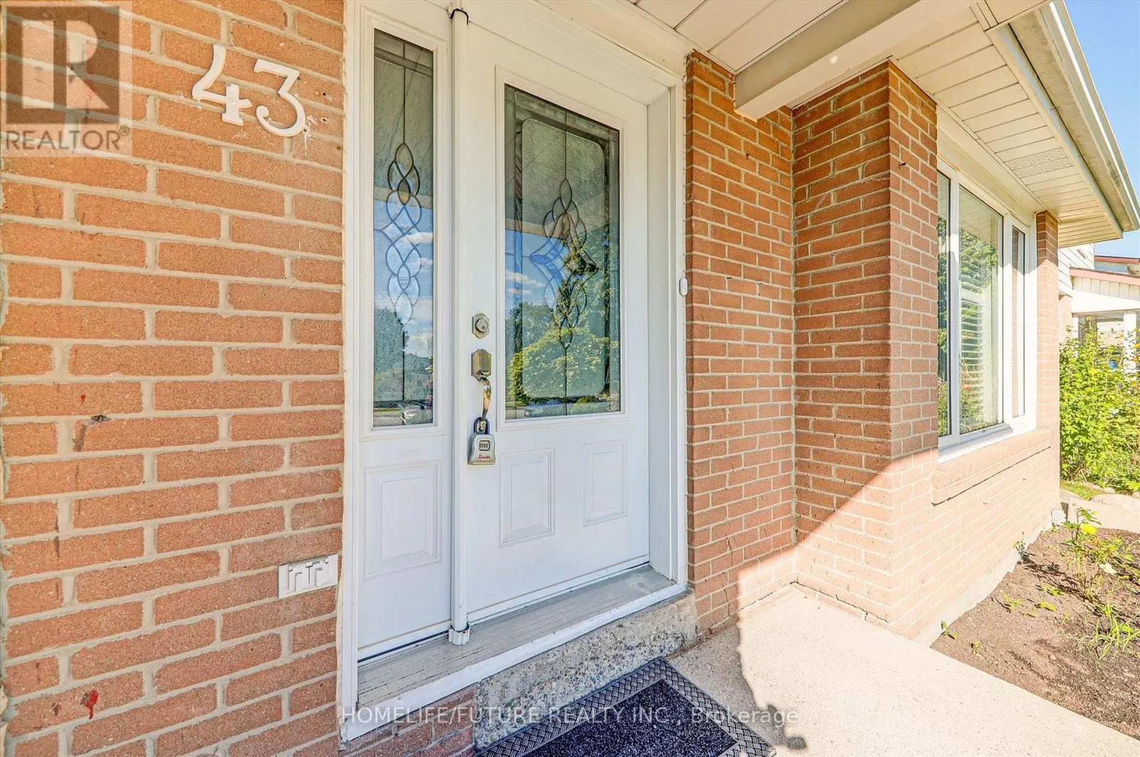 MAIN - 43 TAMARISK DRIVE