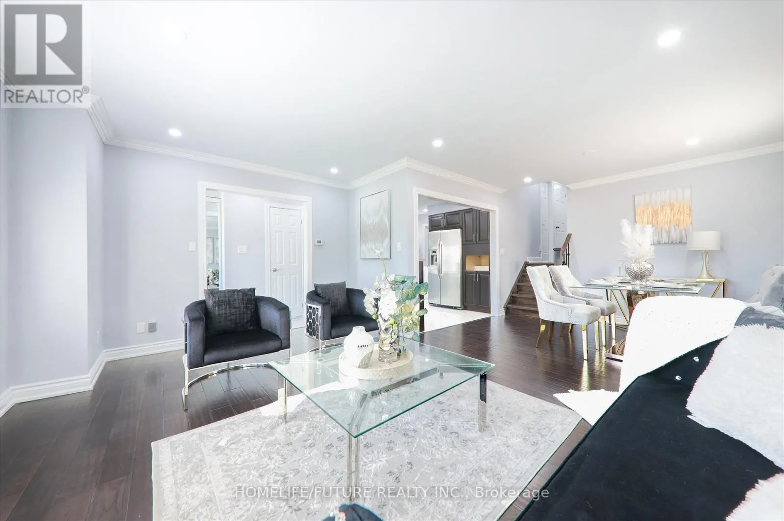 MAIN - 43 TAMARISK DRIVE