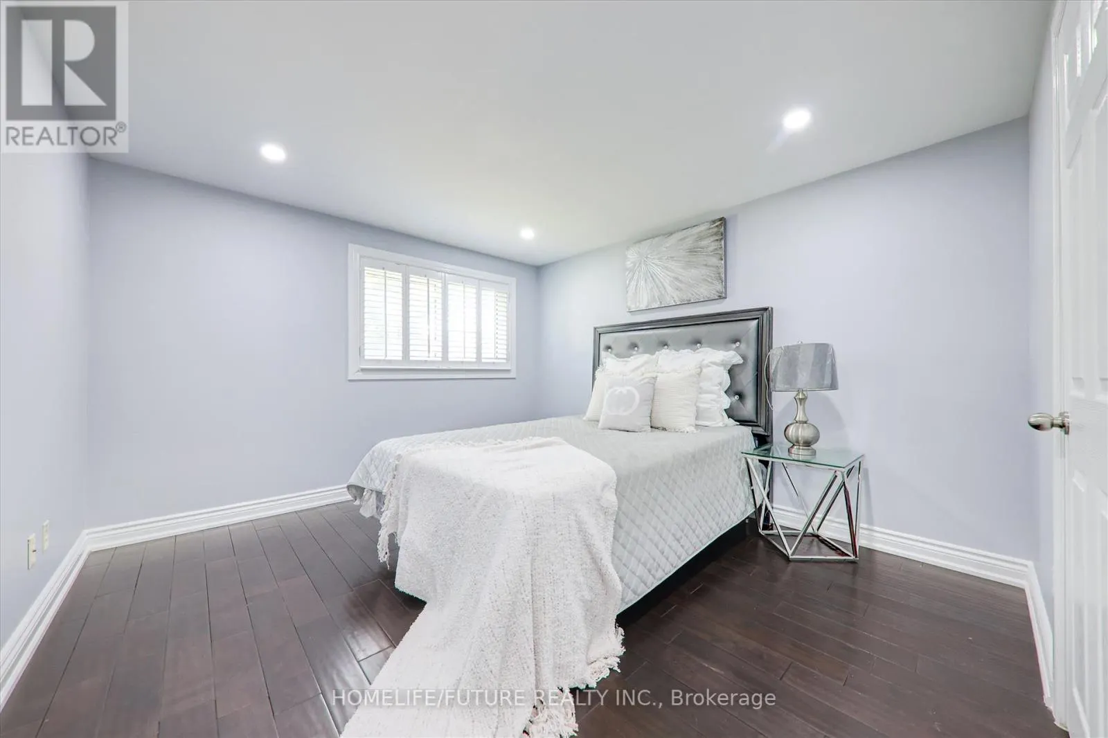 MAIN - 43 TAMARISK DRIVE