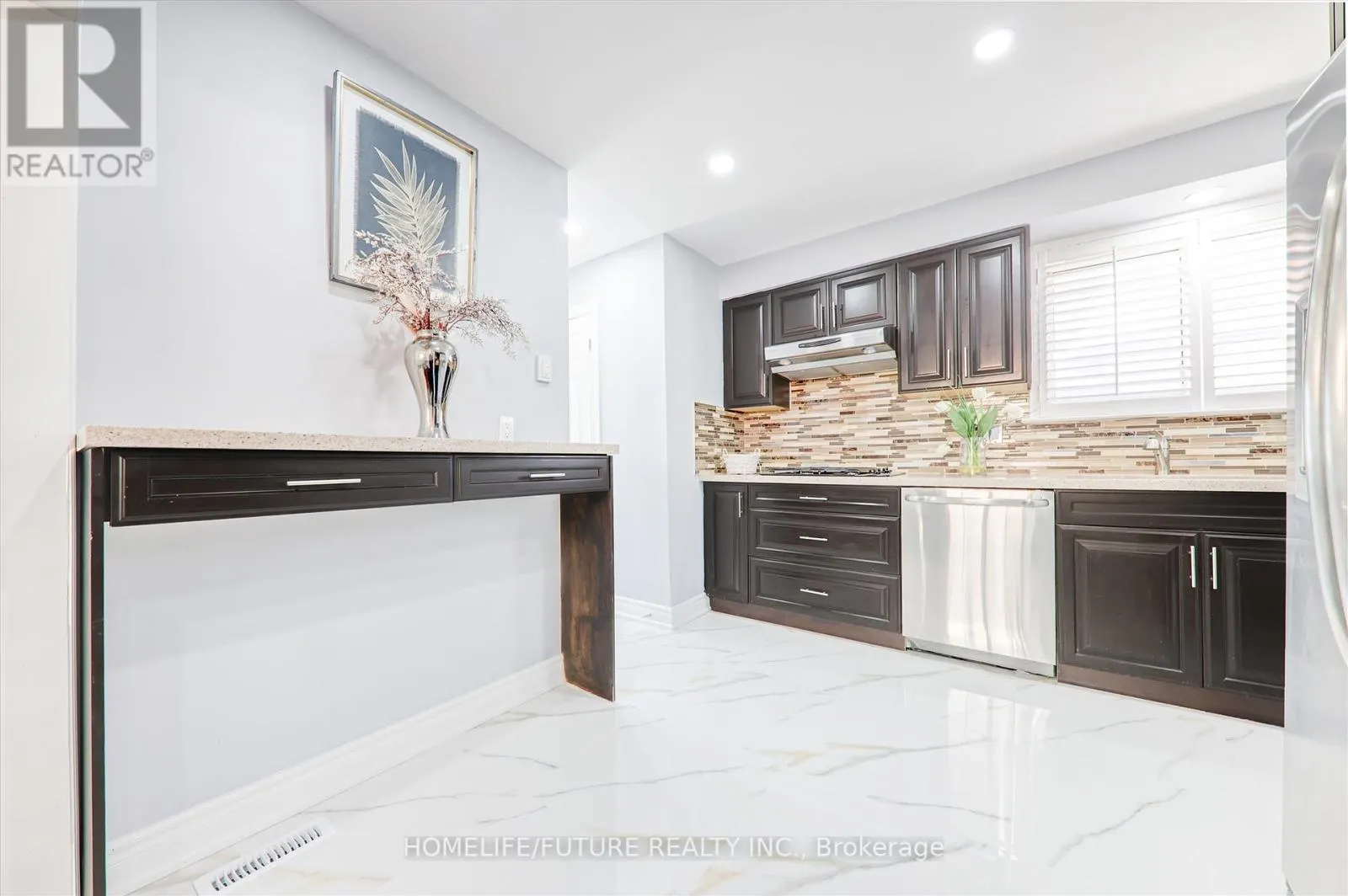 MAIN - 43 TAMARISK DRIVE