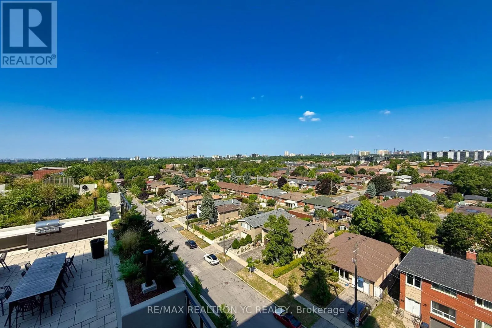 803 - 3100 KEELE STREET