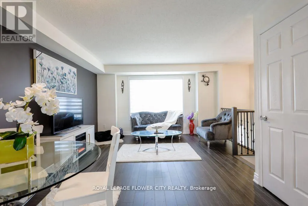 30 - 1 BECKENROSE COURT
