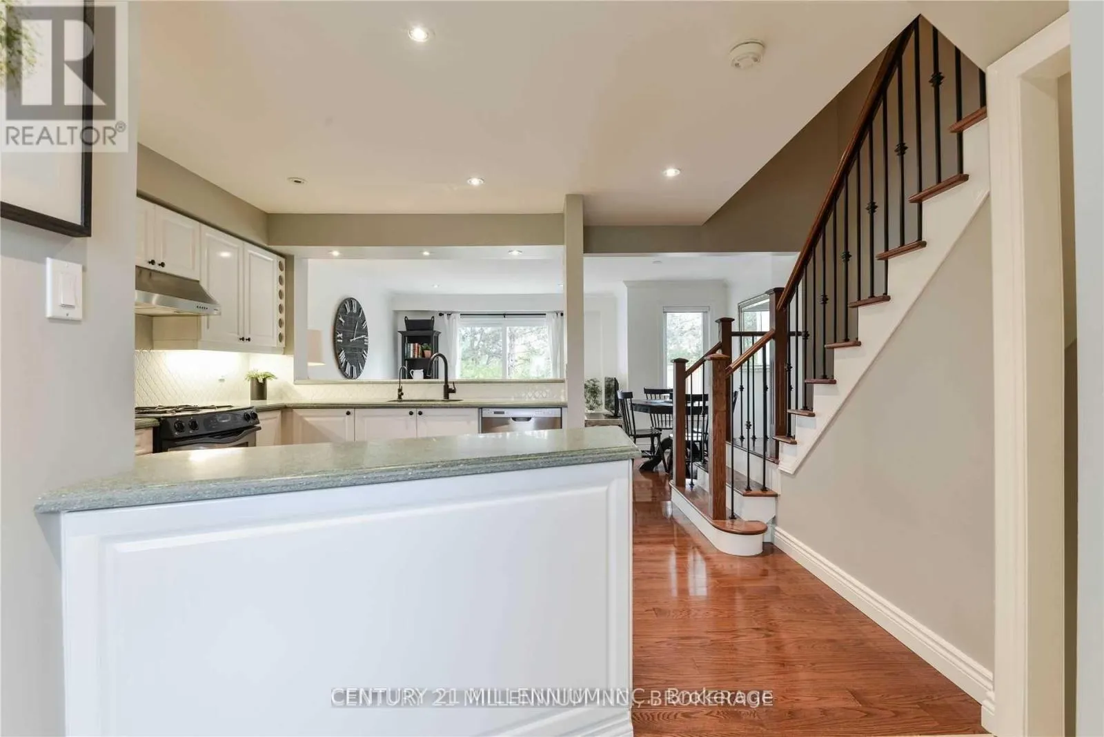 32 GARDENIA WAY