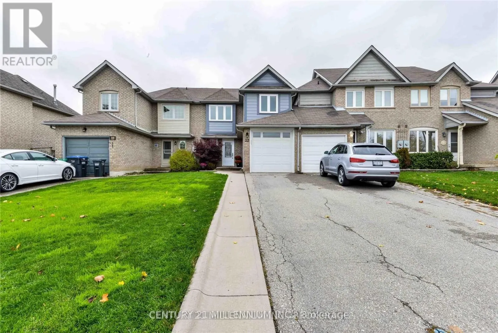 32 GARDENIA WAY