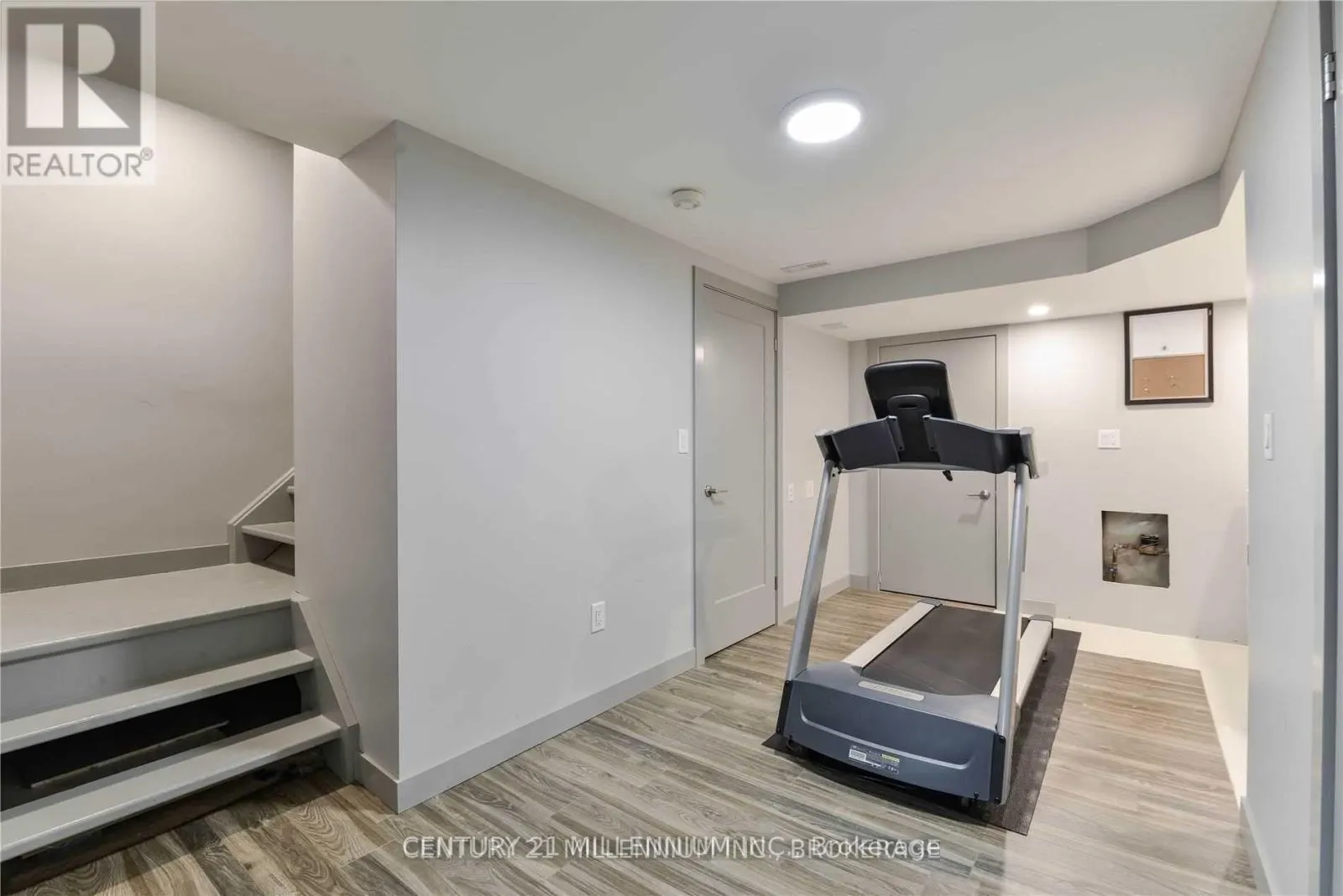 32 GARDENIA WAY